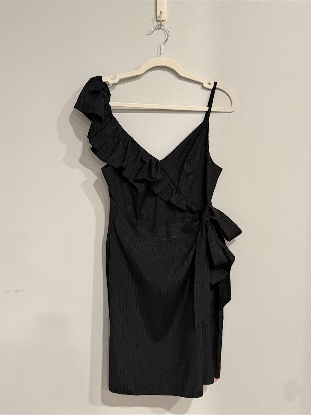 Lilly Pulitzer Black One Shoulder Ruffle Dress with Side Tie, Medium